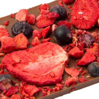 tejcsokolade-eperrel-es-fekete-ribizlivel41